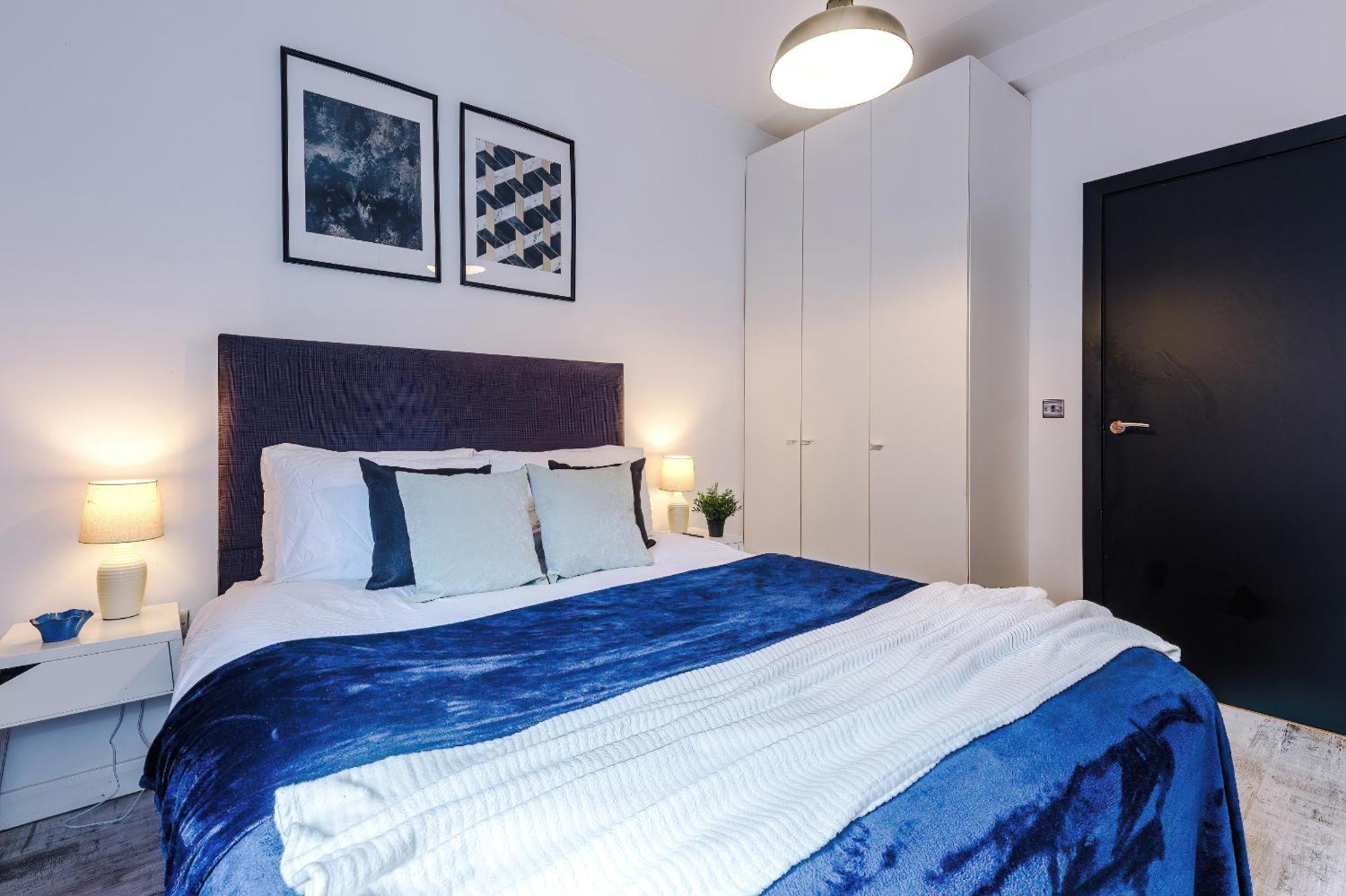 Luxury 2 King Beds In City Centre Leeds  Bilik gambar